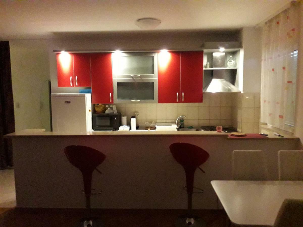 Apartman Baška Voda Exterior foto